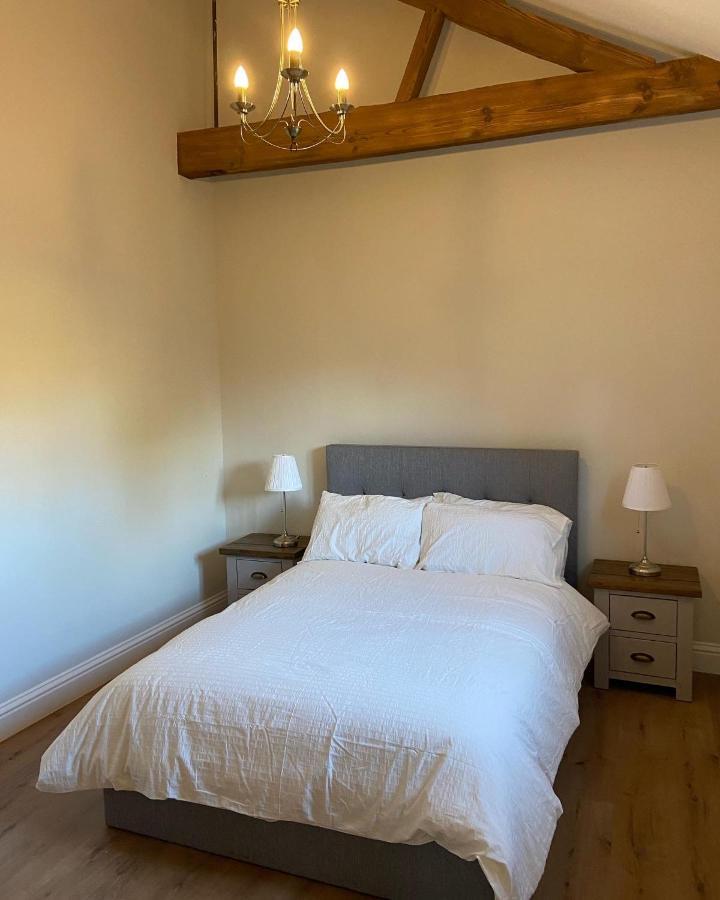 Potcote Farm Stables Accommodation Fudges Stable Тоустър Екстериор снимка